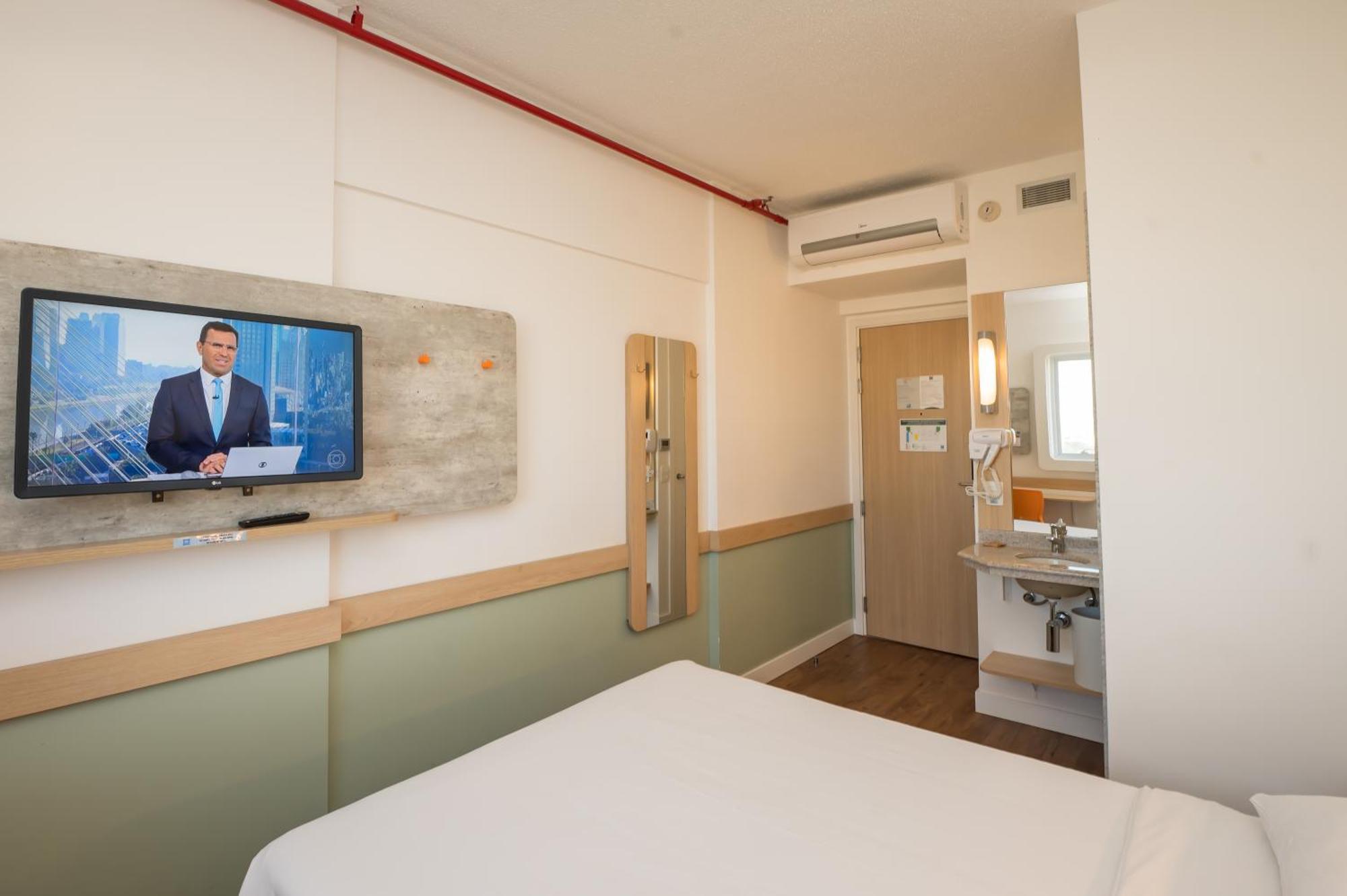 Ibis Budget Campinas Aquidaban Екстер'єр фото